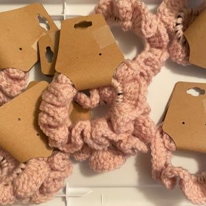 Handmade hair scrunchies- light pink 2-pk